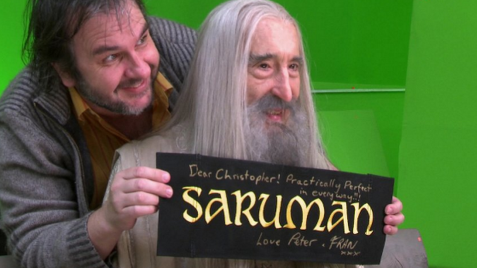 Christopher Lee při natáčení Hobita
